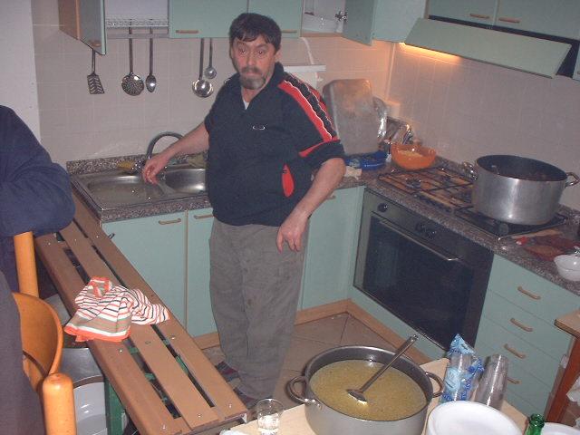 Walter in cucina
