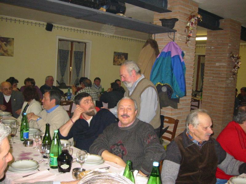 tavolata con Fiore Walter Pella e Piero